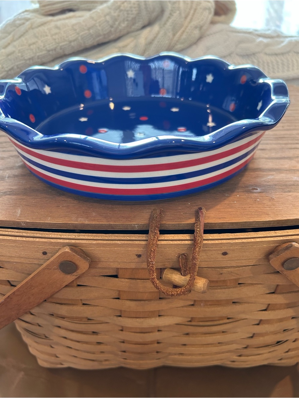 Temp-tations by Tara red white and blue pie baker dish